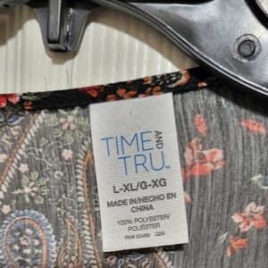 Time and Tru Floral Paisley Top